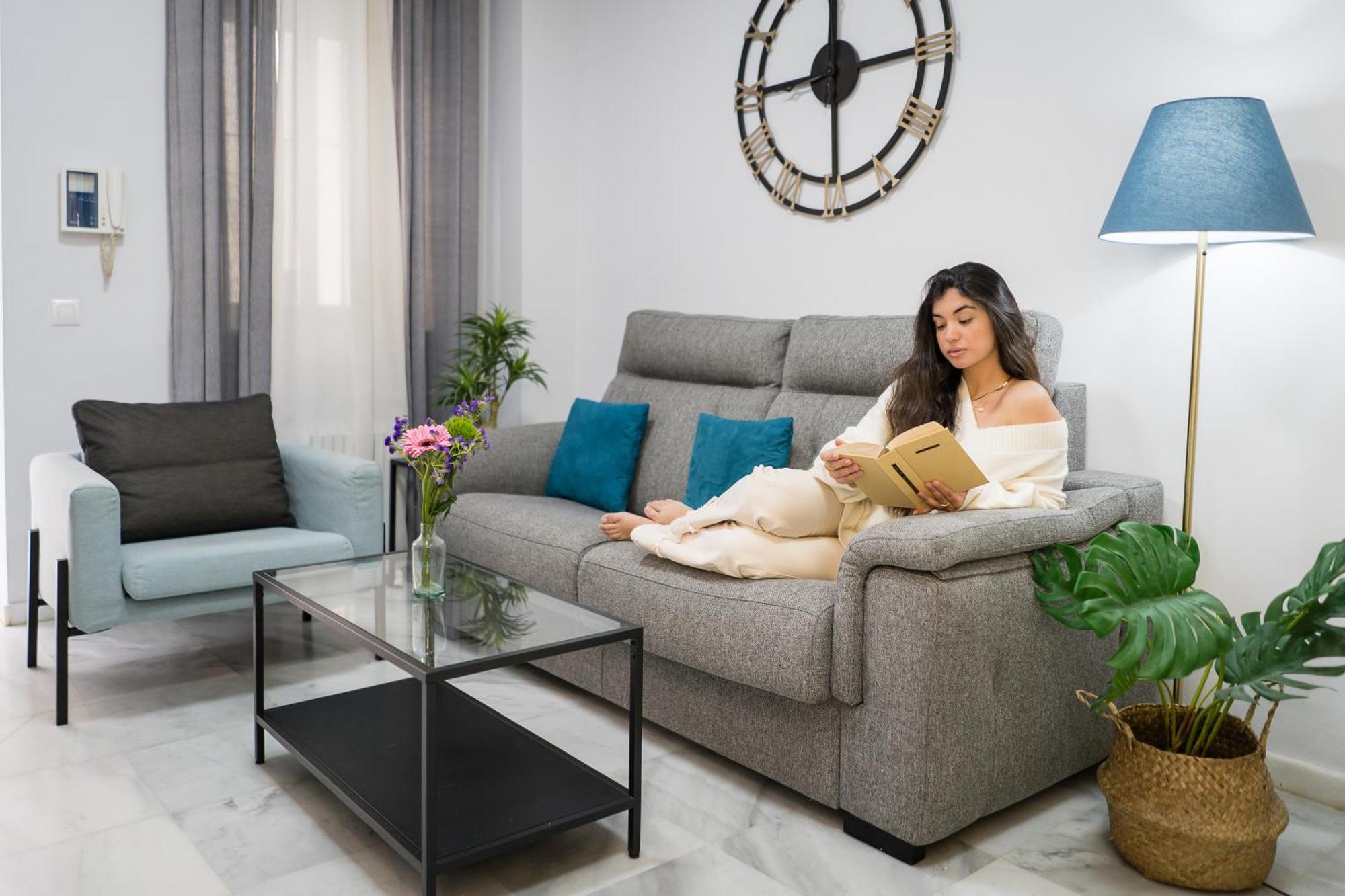 Apartamento Triana Deluxe Con Patio Privado Seville Exterior photo